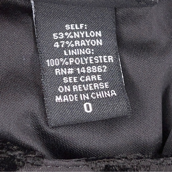 SIZE 12 TORRID 0 BLACK FLORAL VELVET ACCENT TANK SLEEVELESS FLOWY HALTER GOTH - Picture 13 of 14